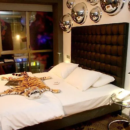 2fashion House 4* Athens